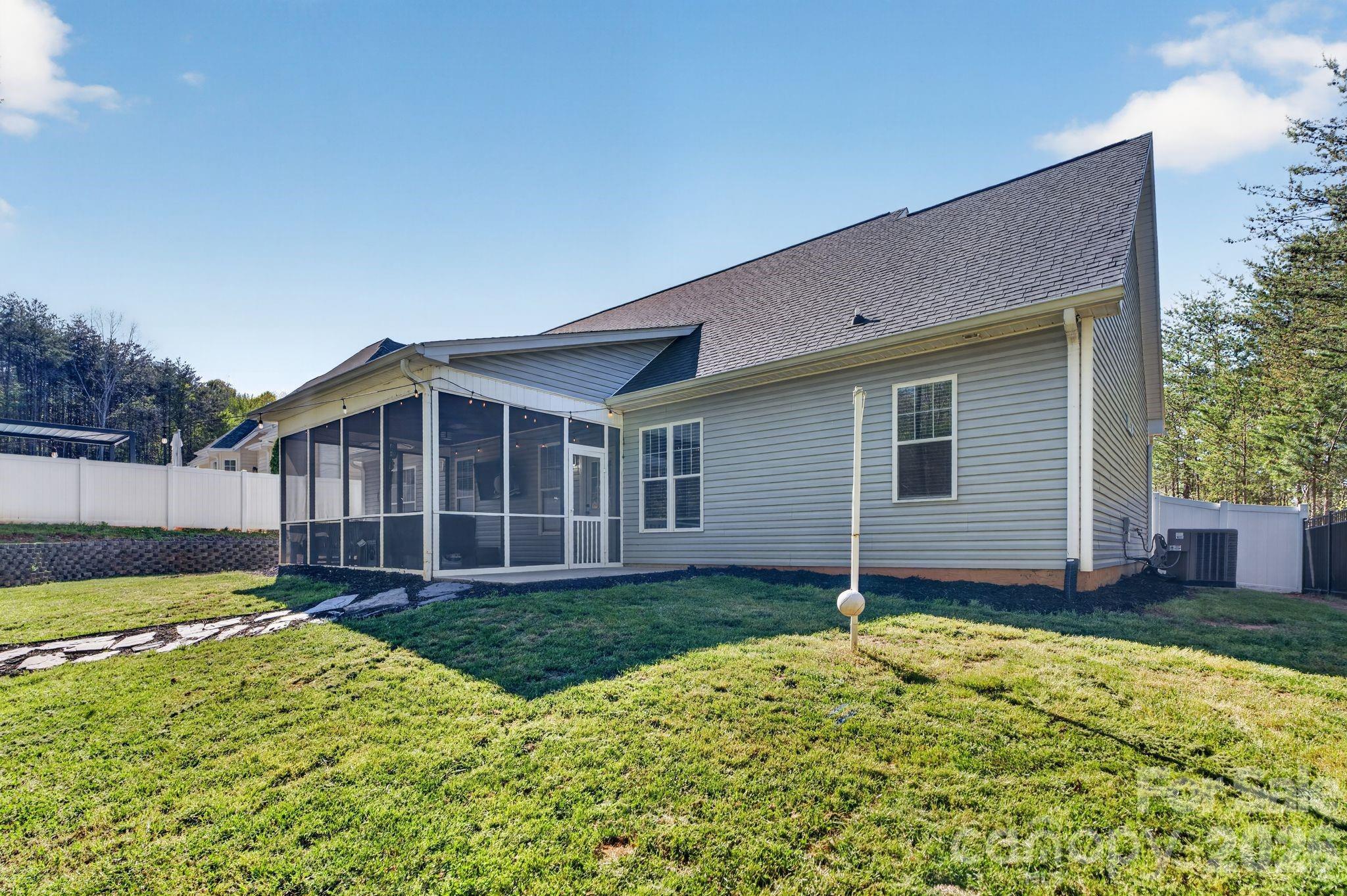 15 Emerson Court Taylorsville NC 28681