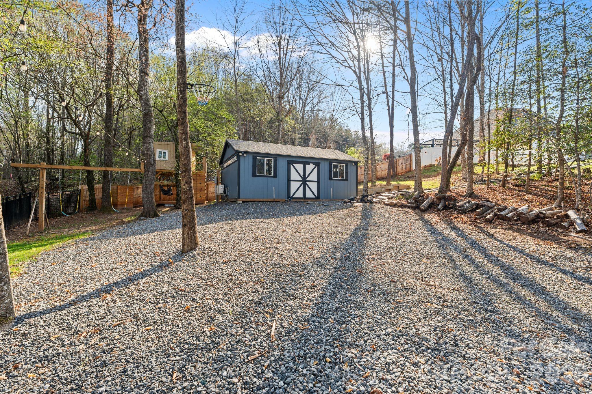 15 Emerson Court Taylorsville NC 28681