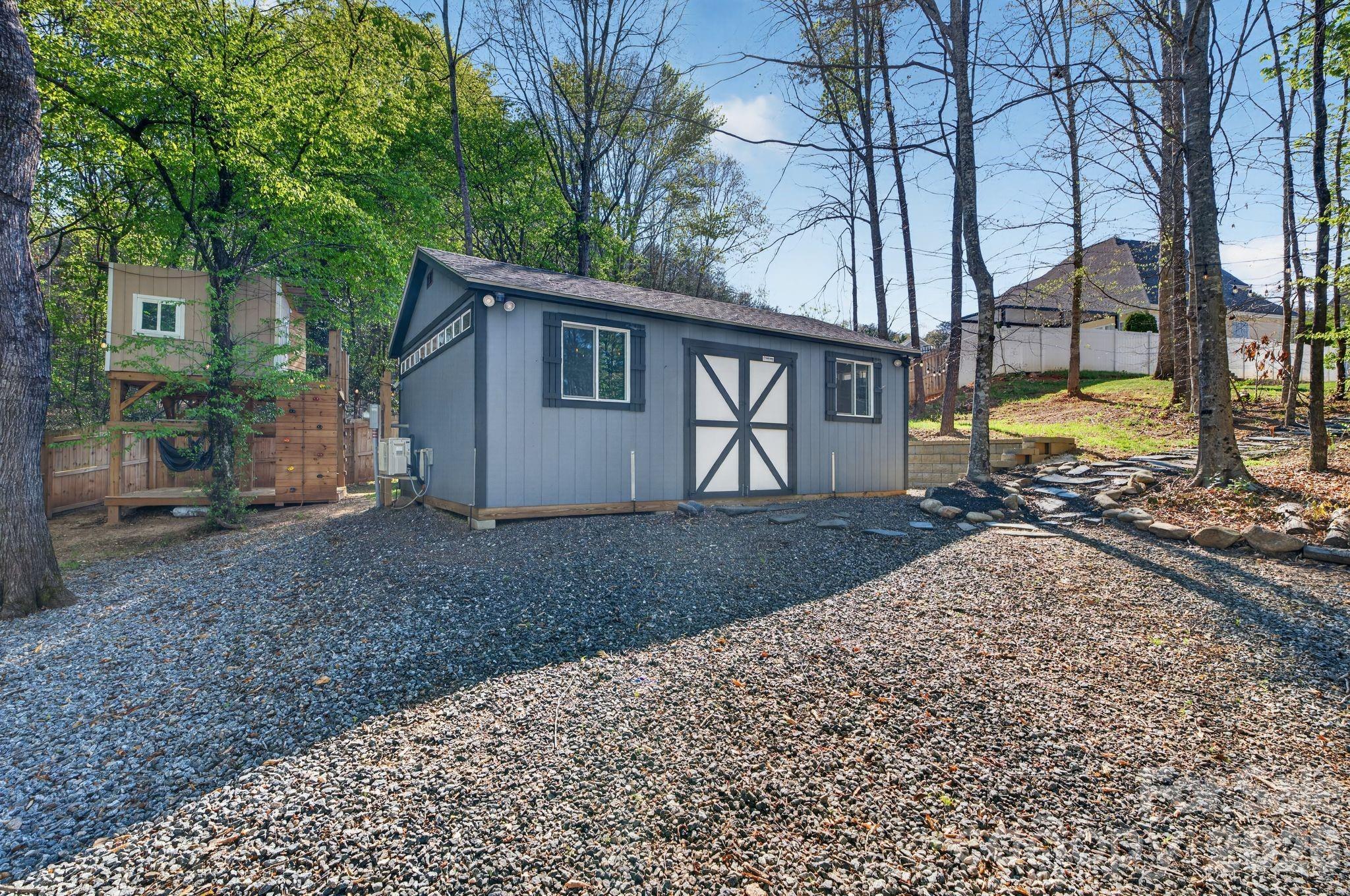 15 Emerson Court Taylorsville NC 28681