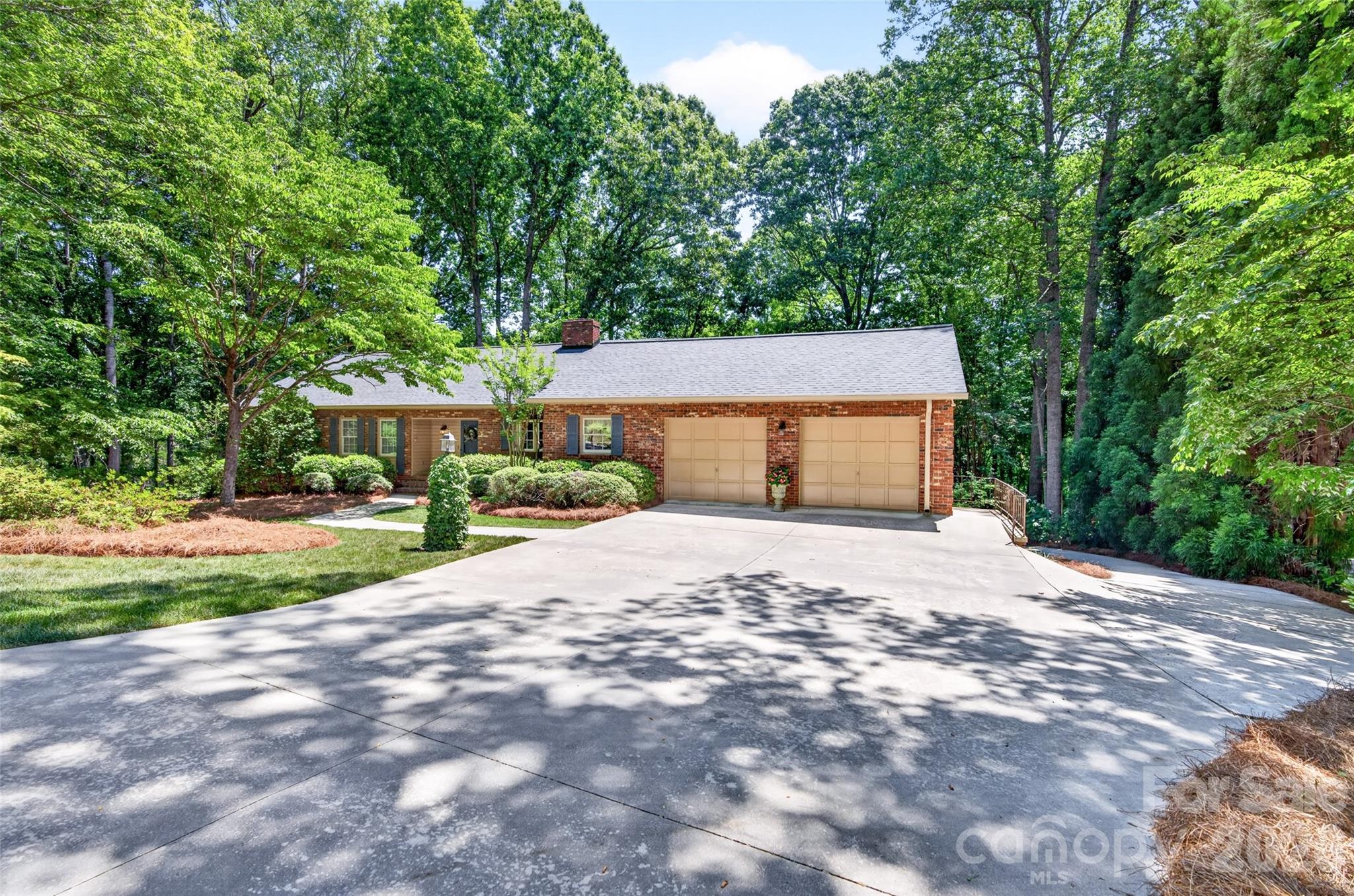 989 Hampton Place Mooresville NC 28115