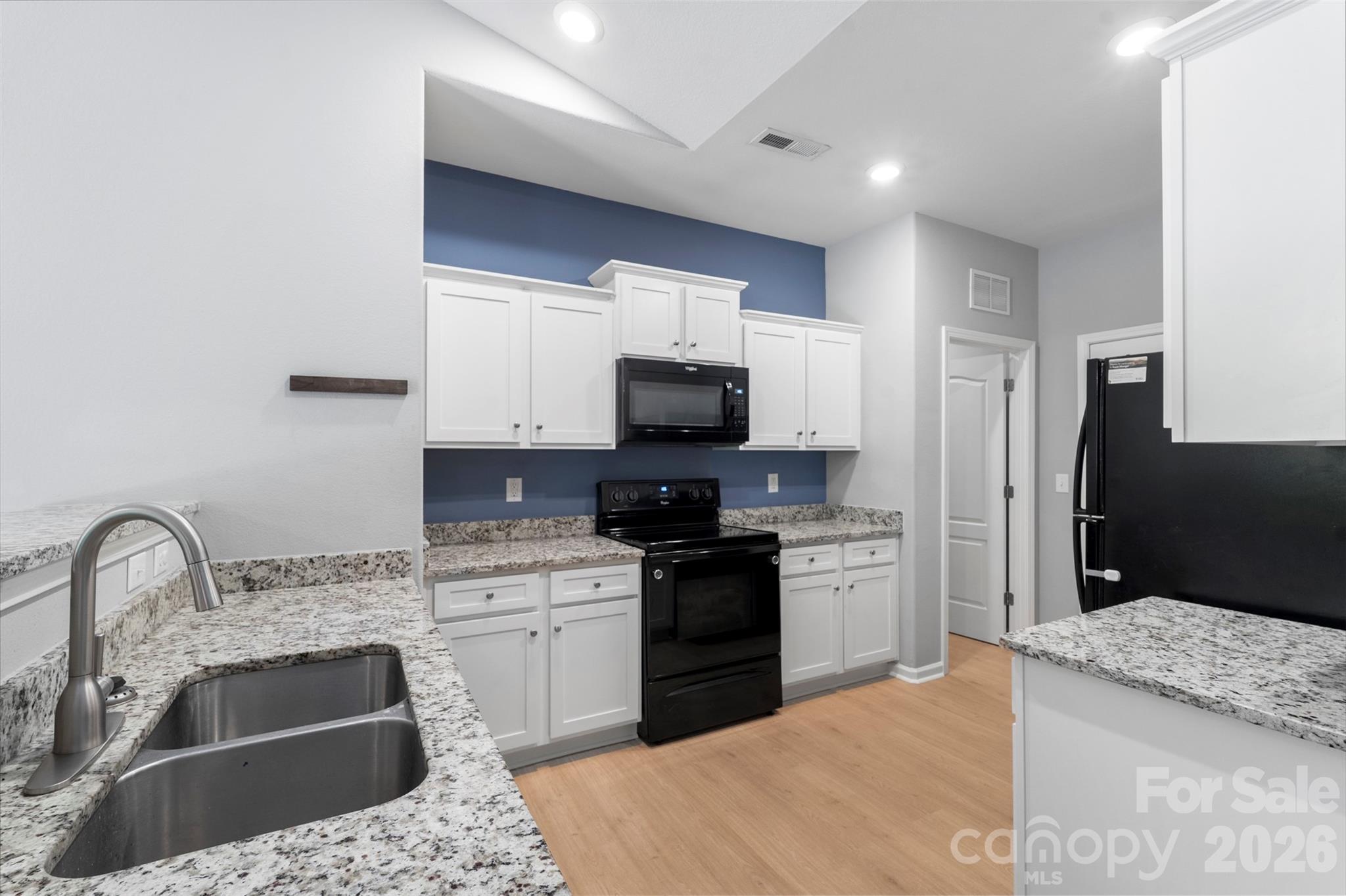 7318 Cuddington Drive Charlotte NC 28215