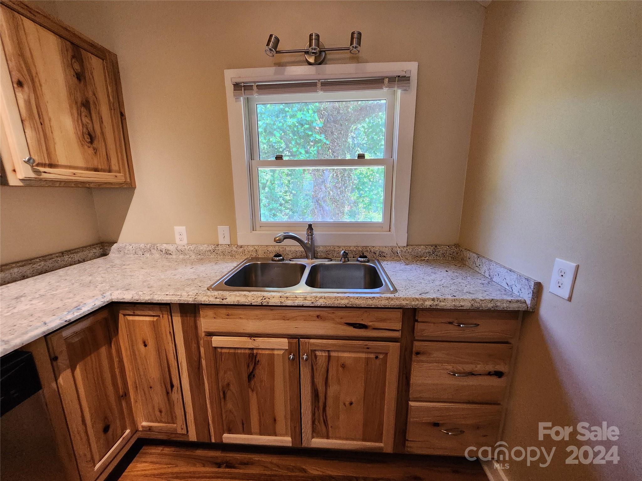 110 Le-an-hurst Road Asheville NC 28803