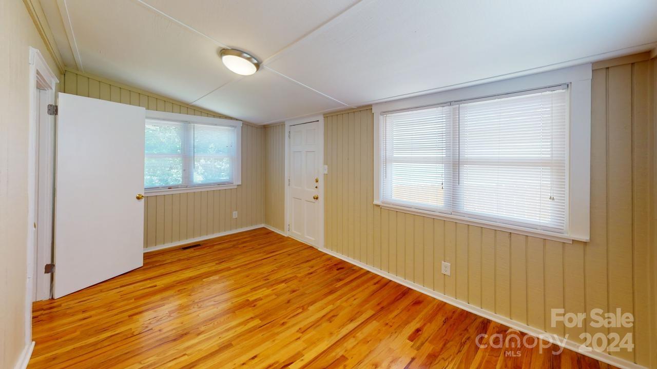110 Le-an-hurst Road Asheville NC 28803