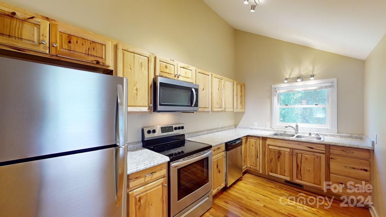 110 Le-an-hurst Road Asheville NC 28803