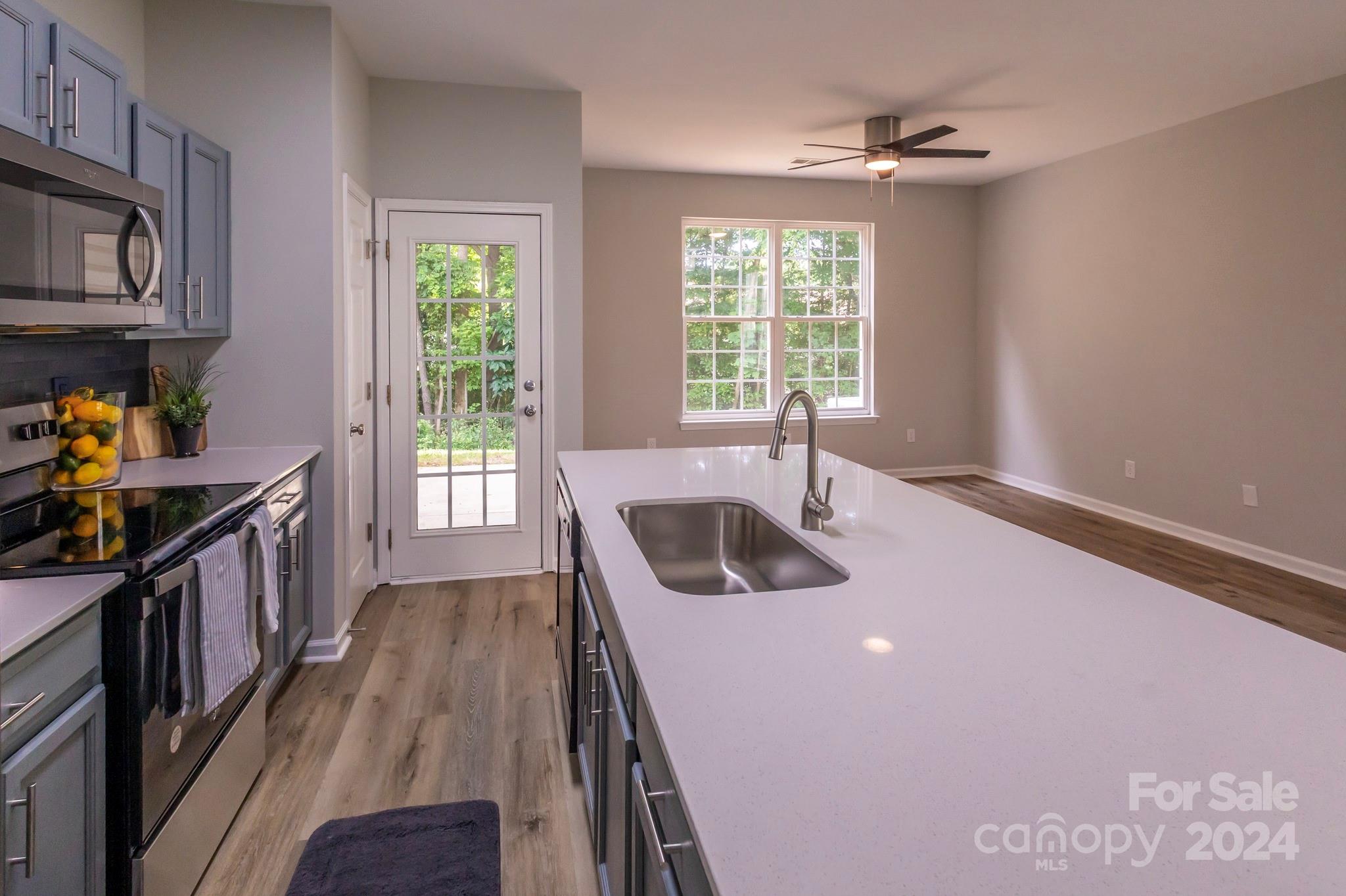 2124 Whispering Way Charlotte NC 28212
