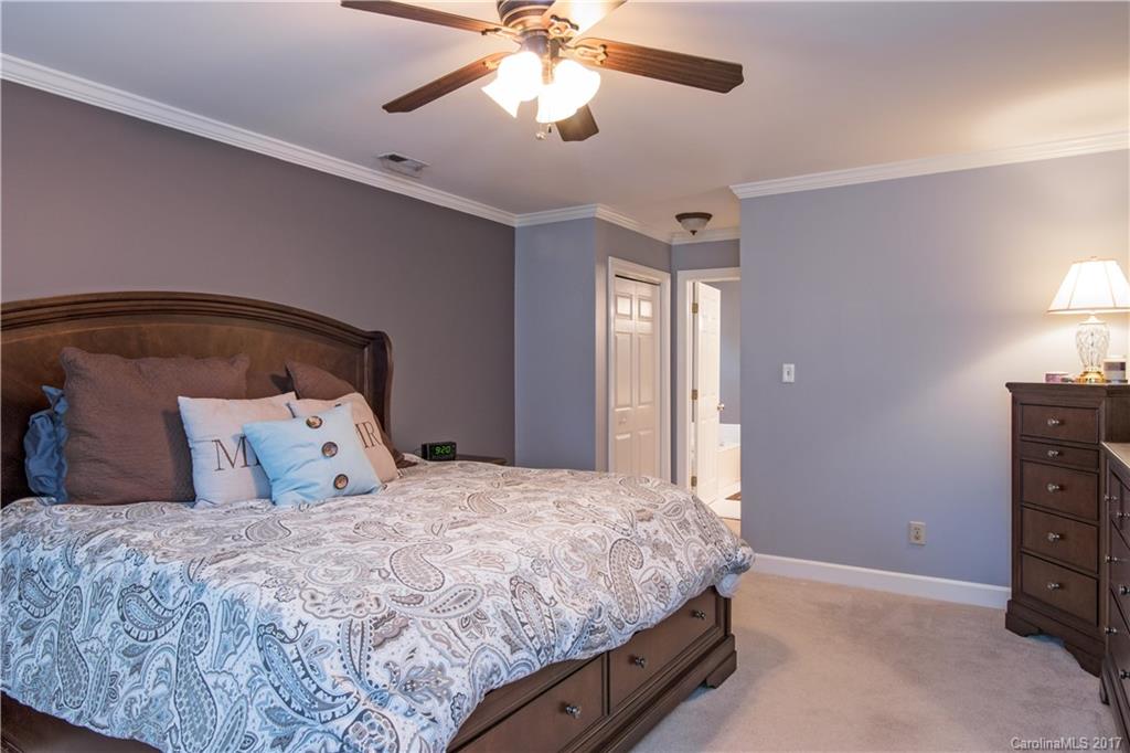 6925 Foxglove Drive Charlotte NC 28226