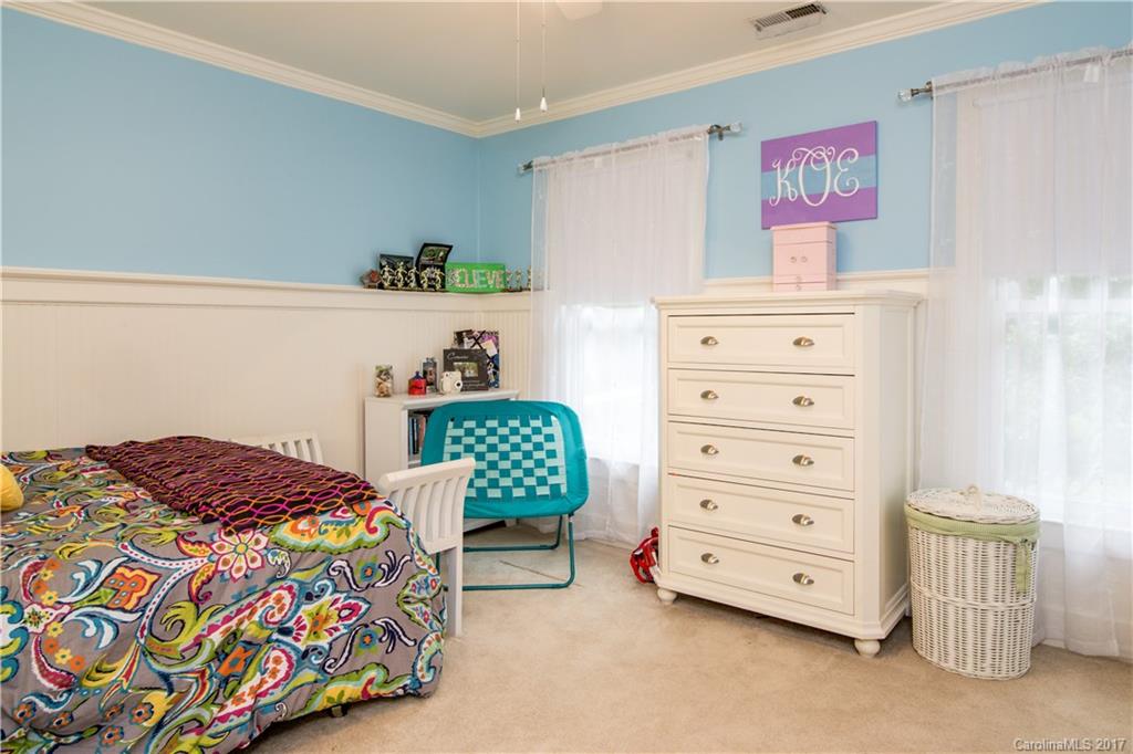 6925 Foxglove Drive Charlotte NC 28226