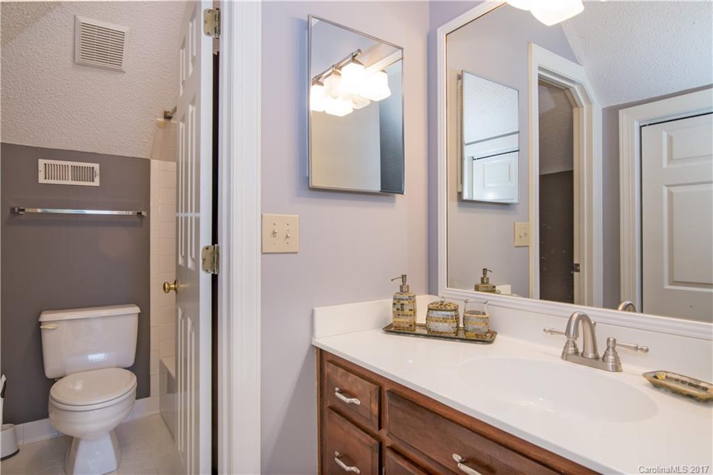 6925 Foxglove Drive Charlotte NC 28226