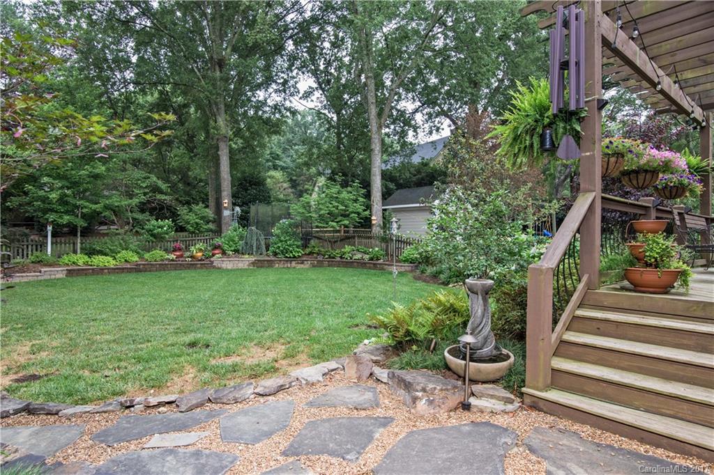 6925 Foxglove Drive Charlotte NC 28226