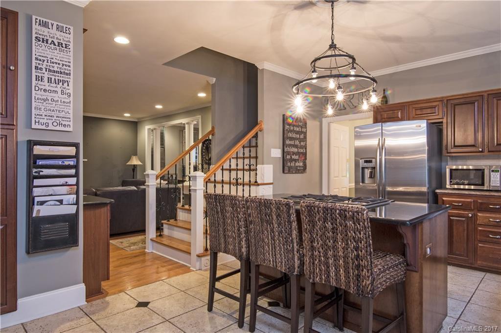 6925 Foxglove Drive Charlotte NC 28226
