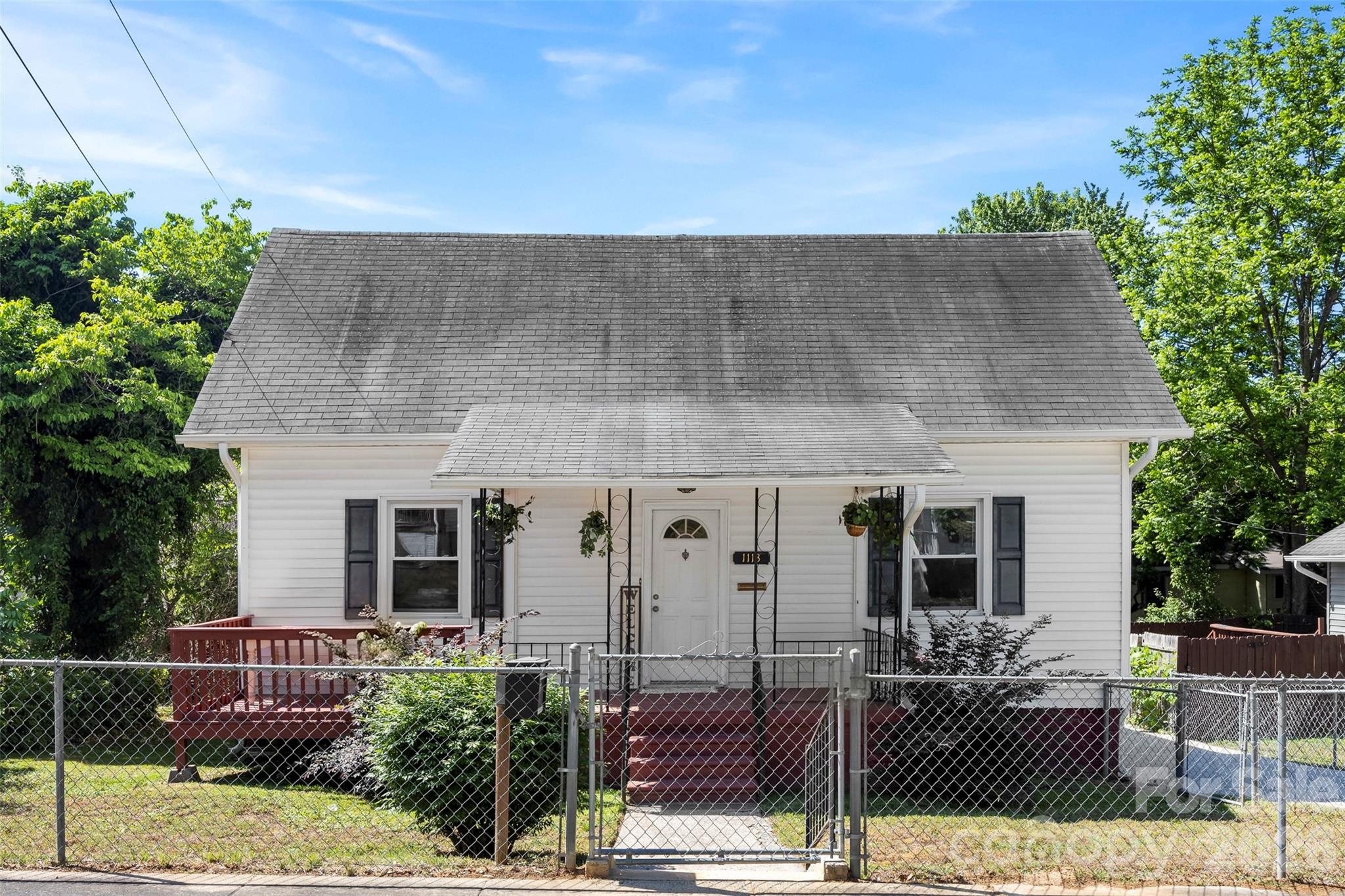 1113 W 4th Avenue Gastonia NC 28052