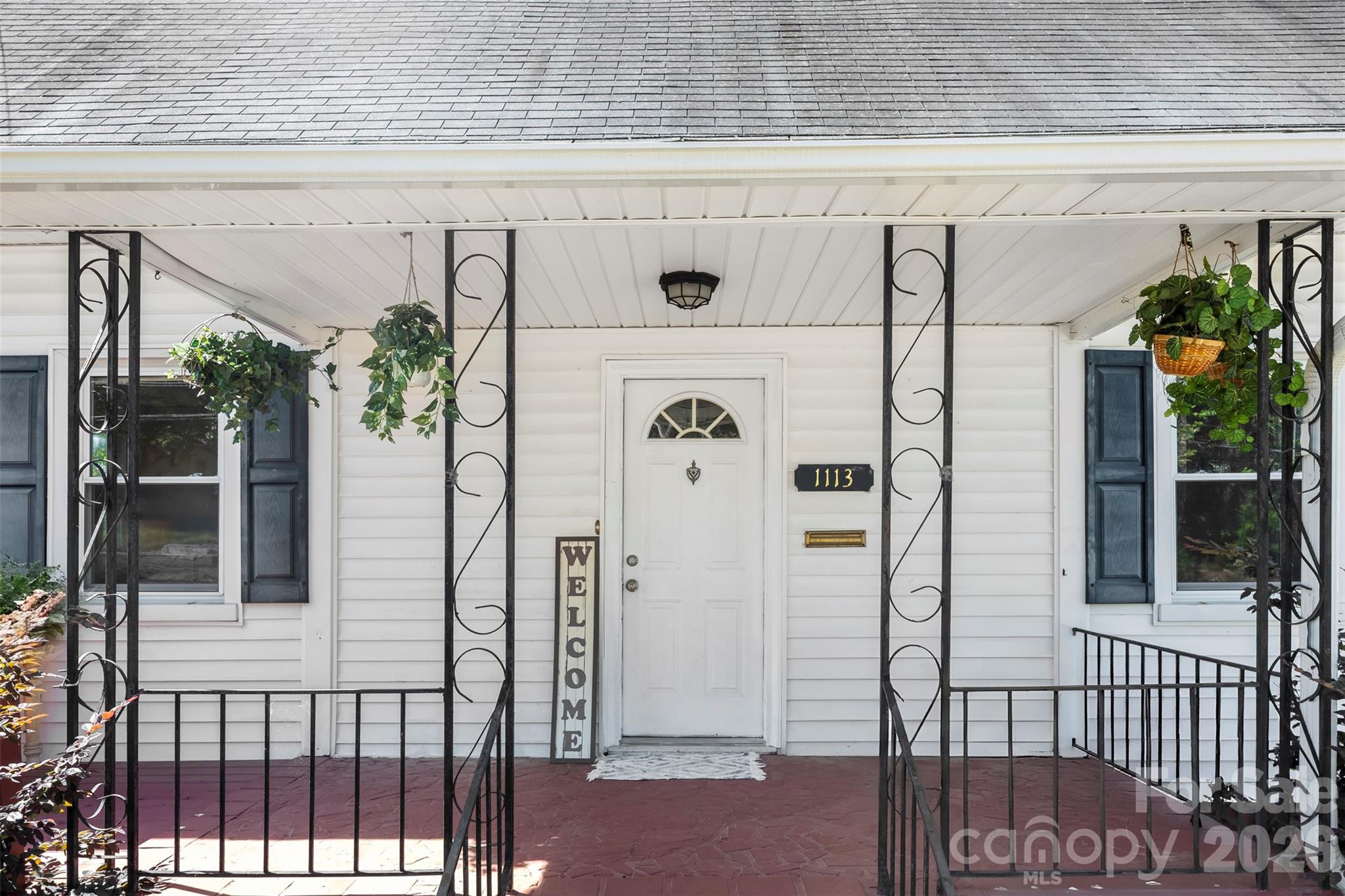 1113 W 4th Avenue Gastonia NC 28052