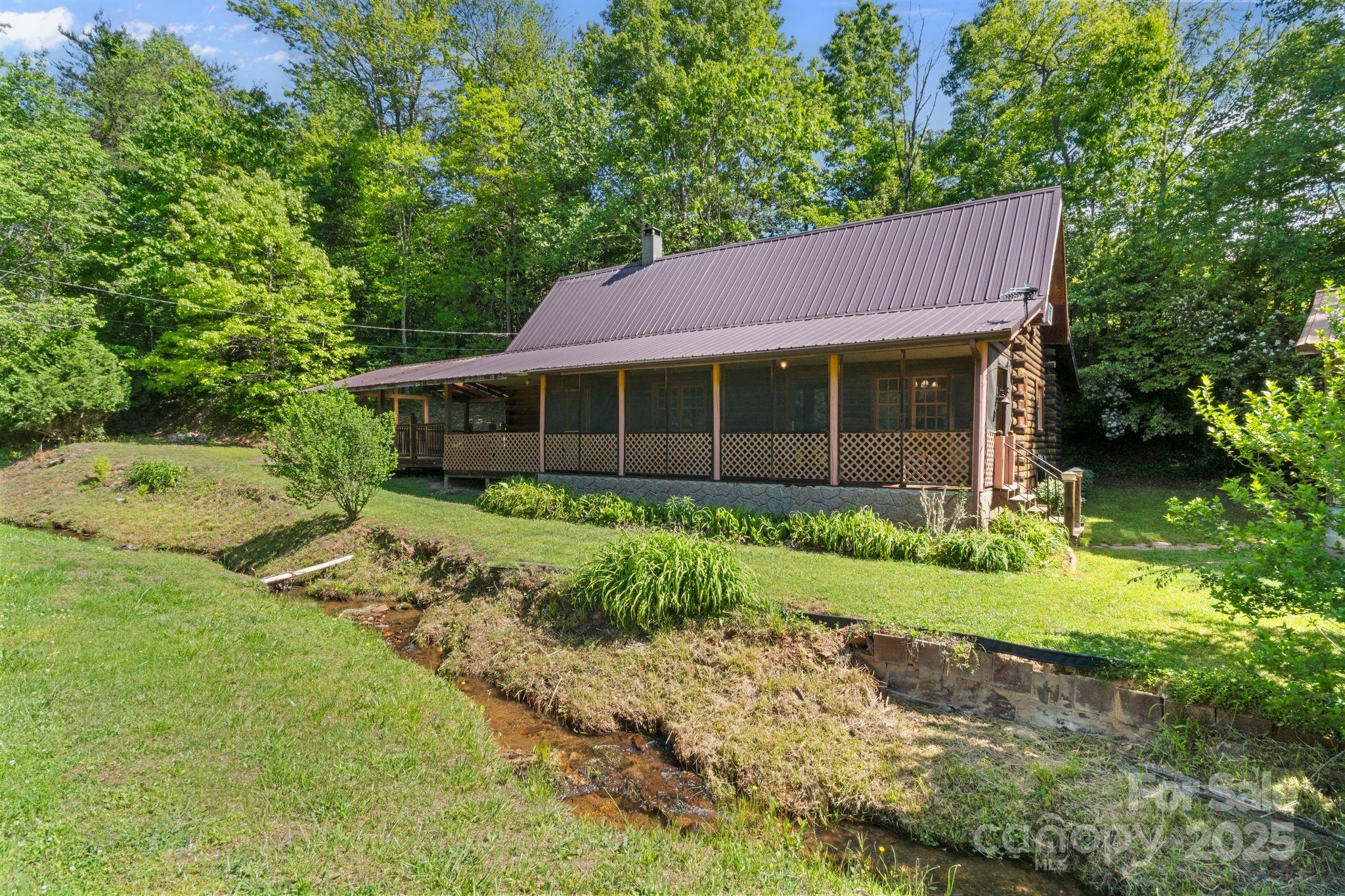 1154 Woodrow Place Lenoir NC 28645