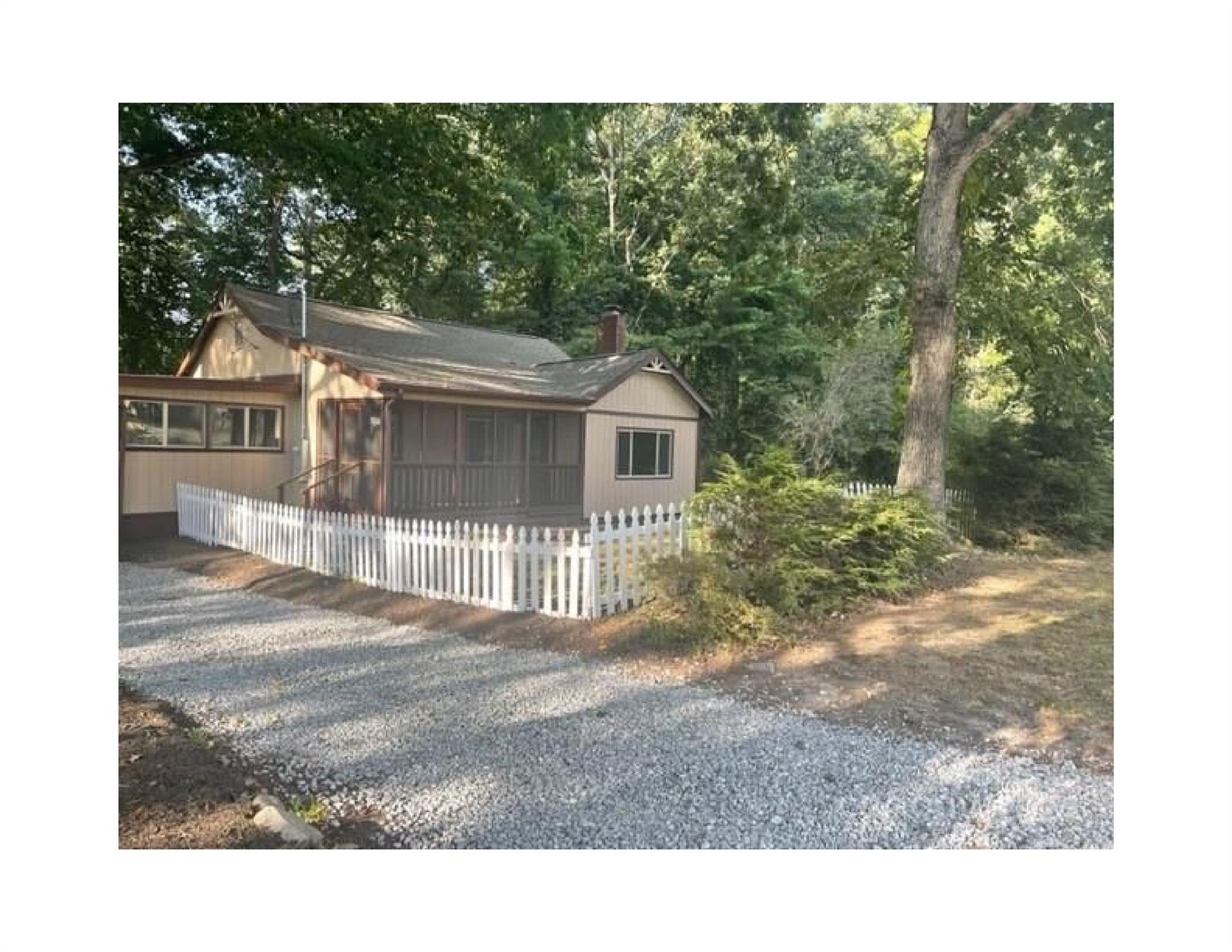 1469 Dana Road Hendersonville NC 28792