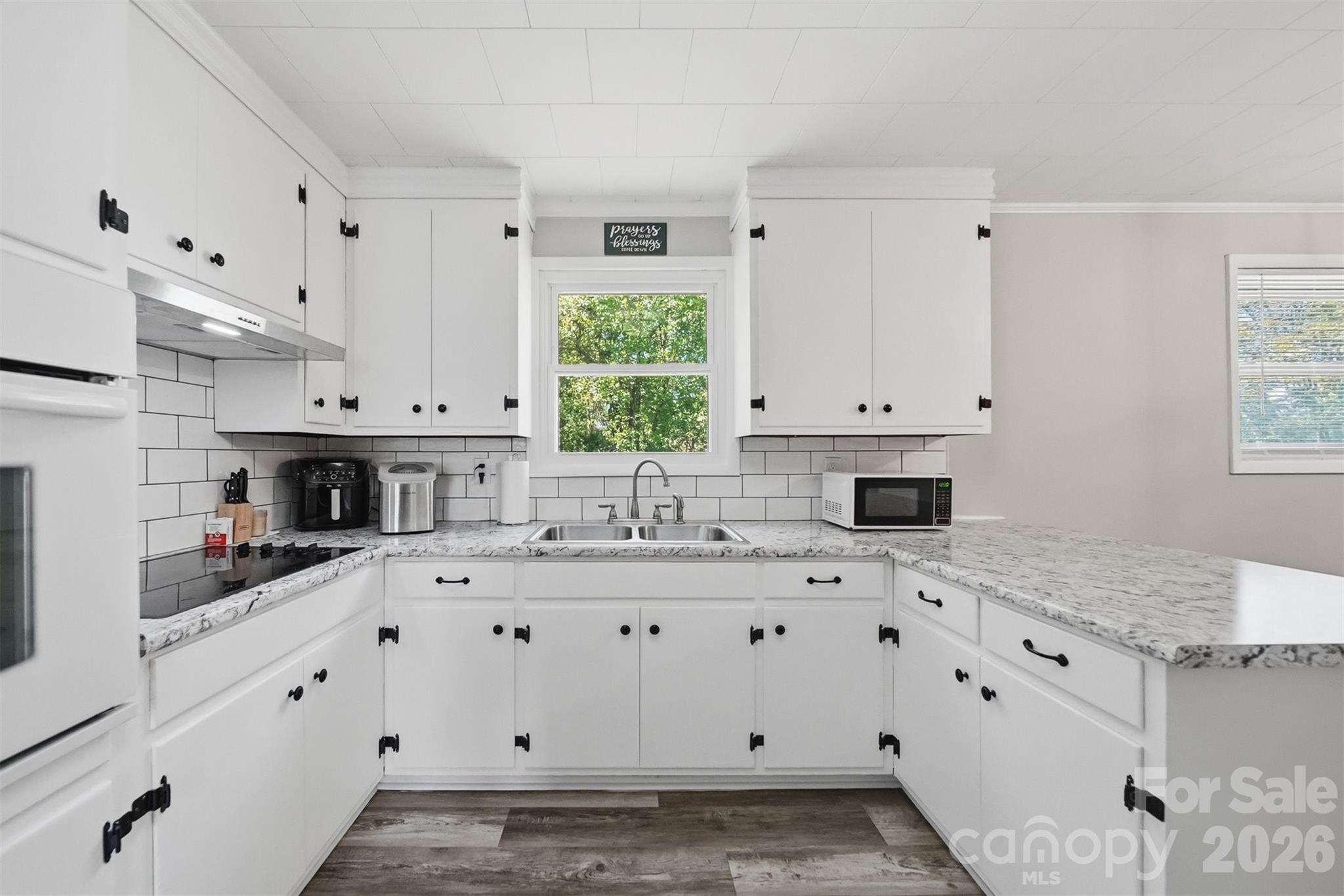 5075 Fleetwood Drive Hickory NC 28602