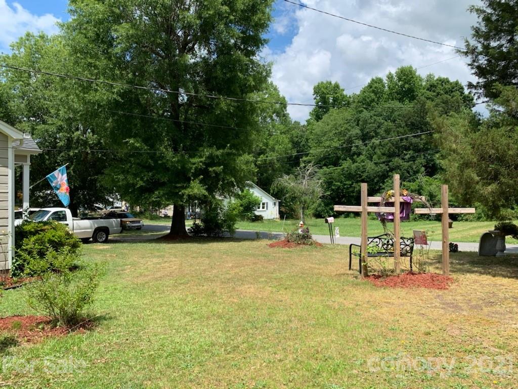 507 North Drive Cherryville NC 28021