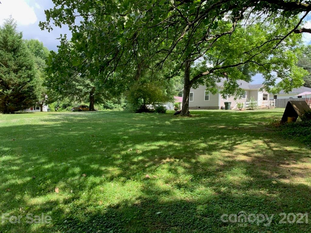 507 North Drive Cherryville NC 28021