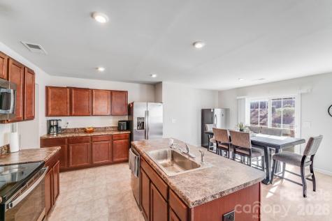 5019 Downhaul Drive Charlotte NC 28269
