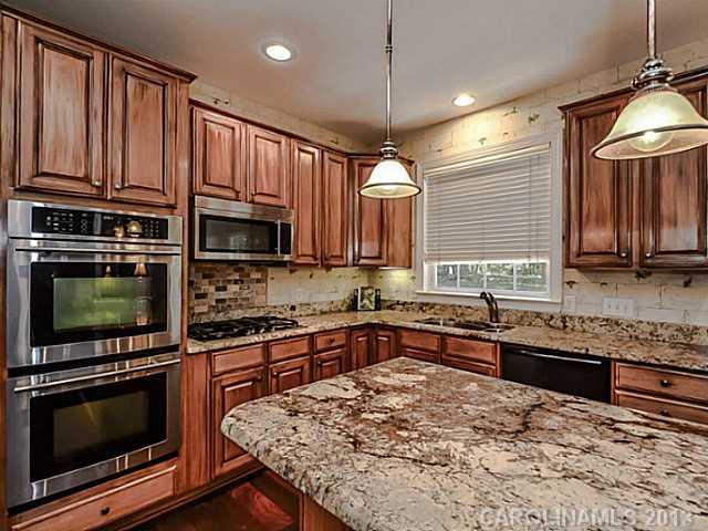 10825 Kenderly Court Charlotte NC 28277