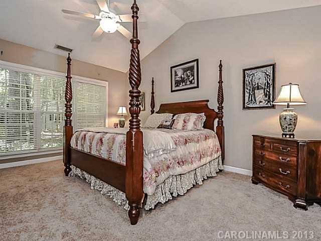 10825 Kenderly Court Charlotte NC 28277