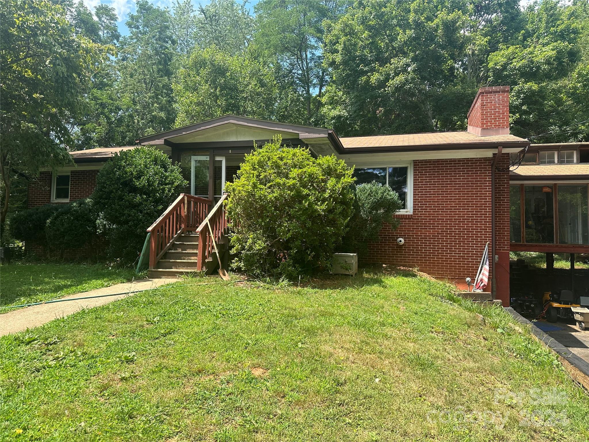 30 Garden Circle Asheville NC 28806