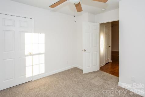 2011 Samantha Drive Kannapolis NC 28083