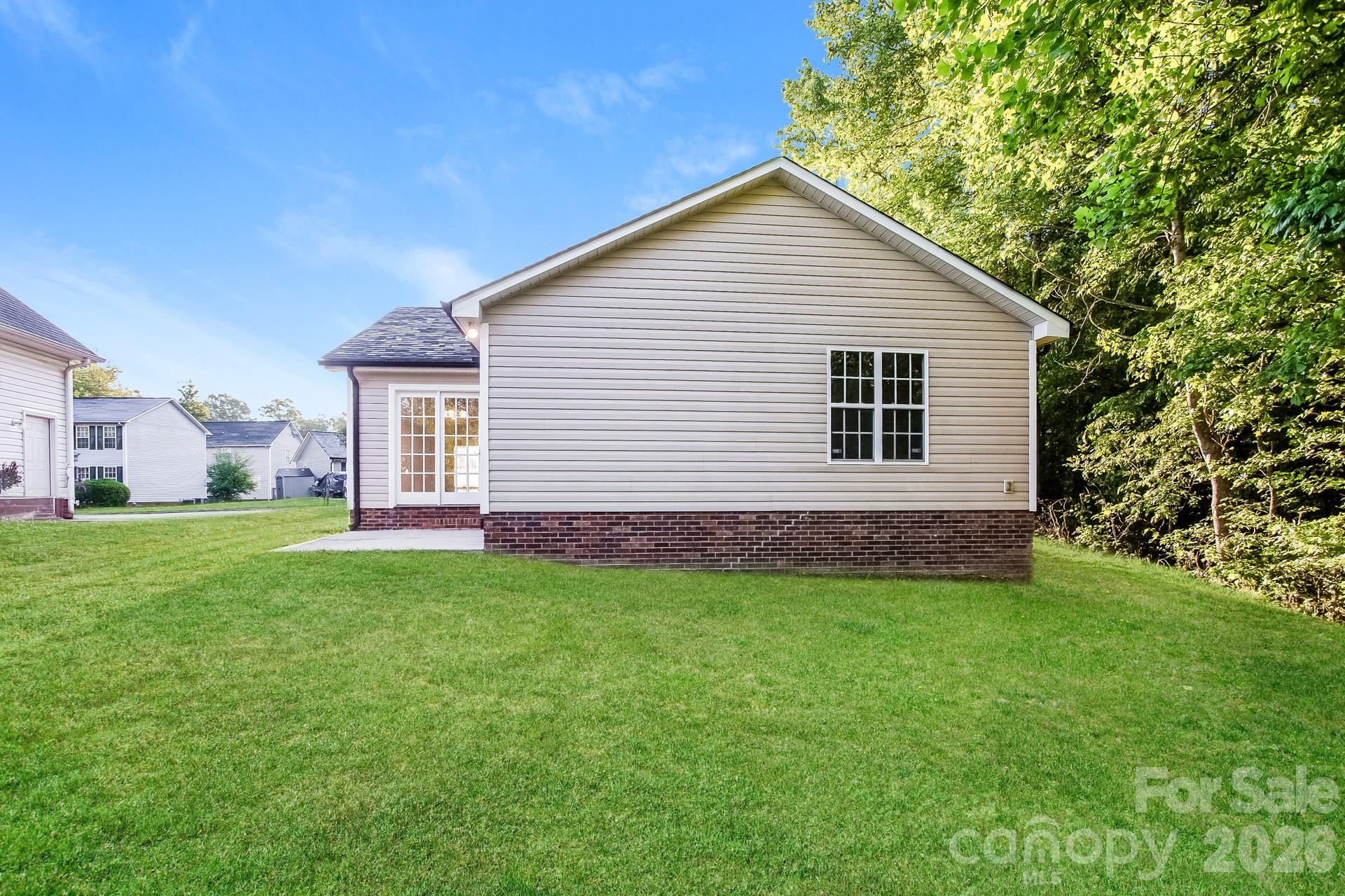 2011 Samantha Drive Kannapolis NC 28083