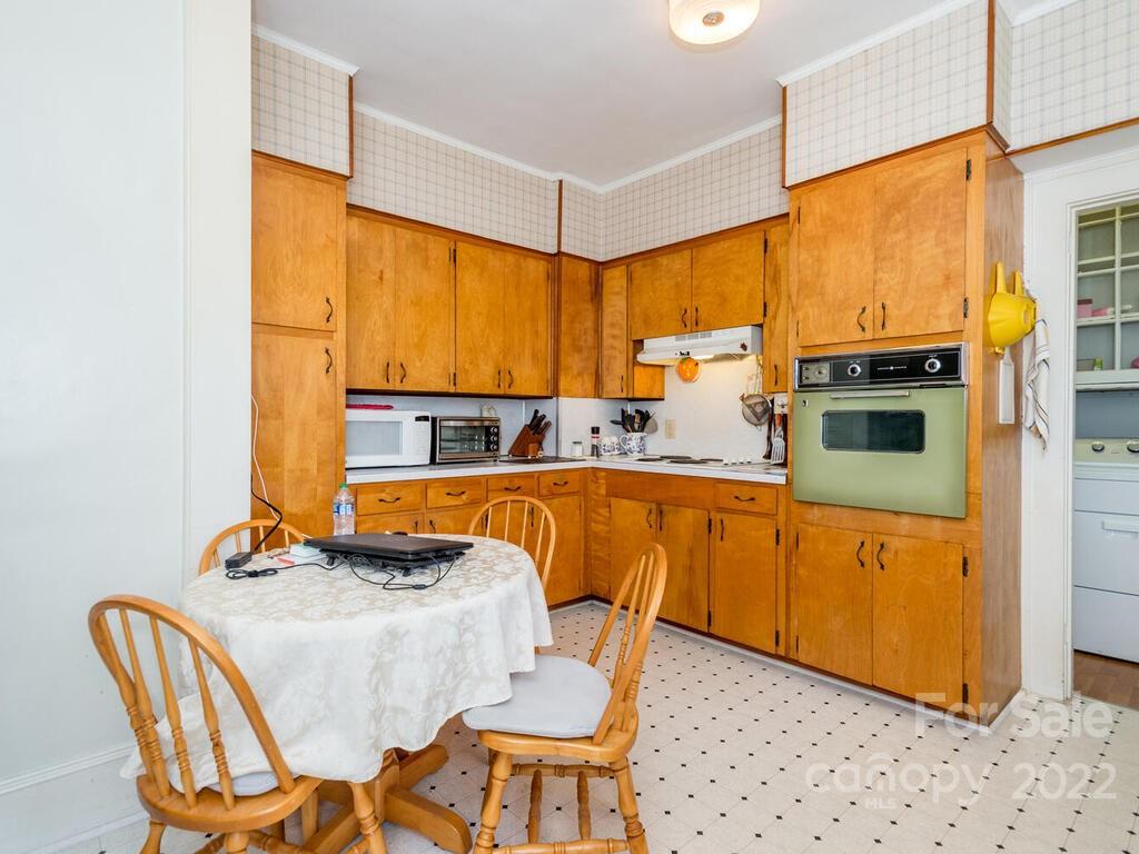 66 Trotter Place Asheville NC 28806