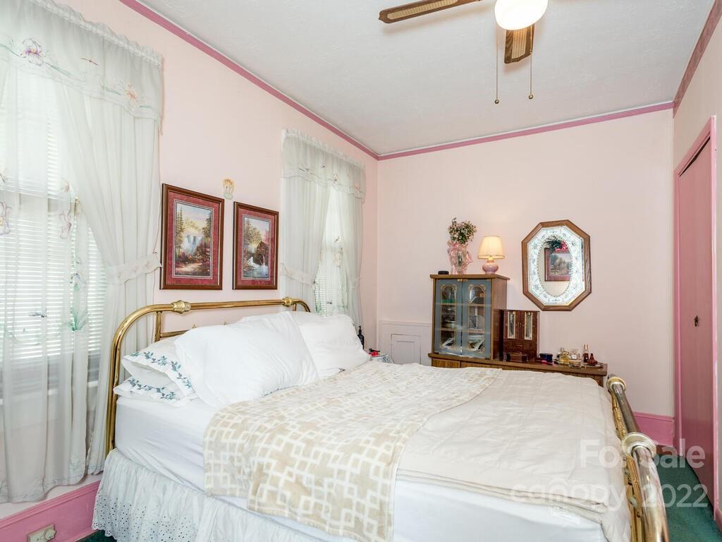 66 Trotter Place Asheville NC 28806