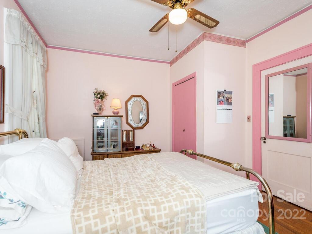 66 Trotter Place Asheville NC 28806