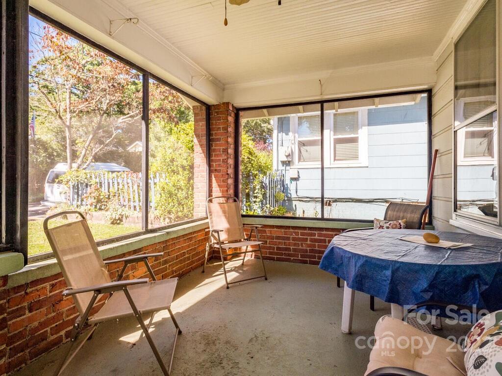 66 Trotter Place Asheville NC 28806