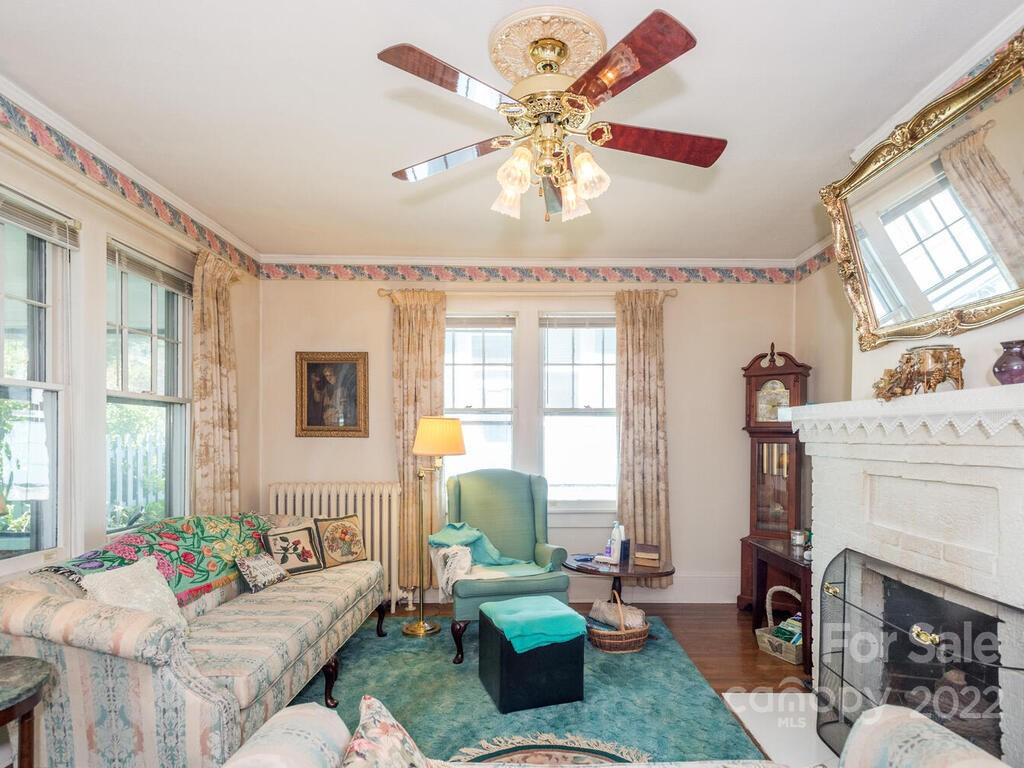 66 Trotter Place Asheville NC 28806