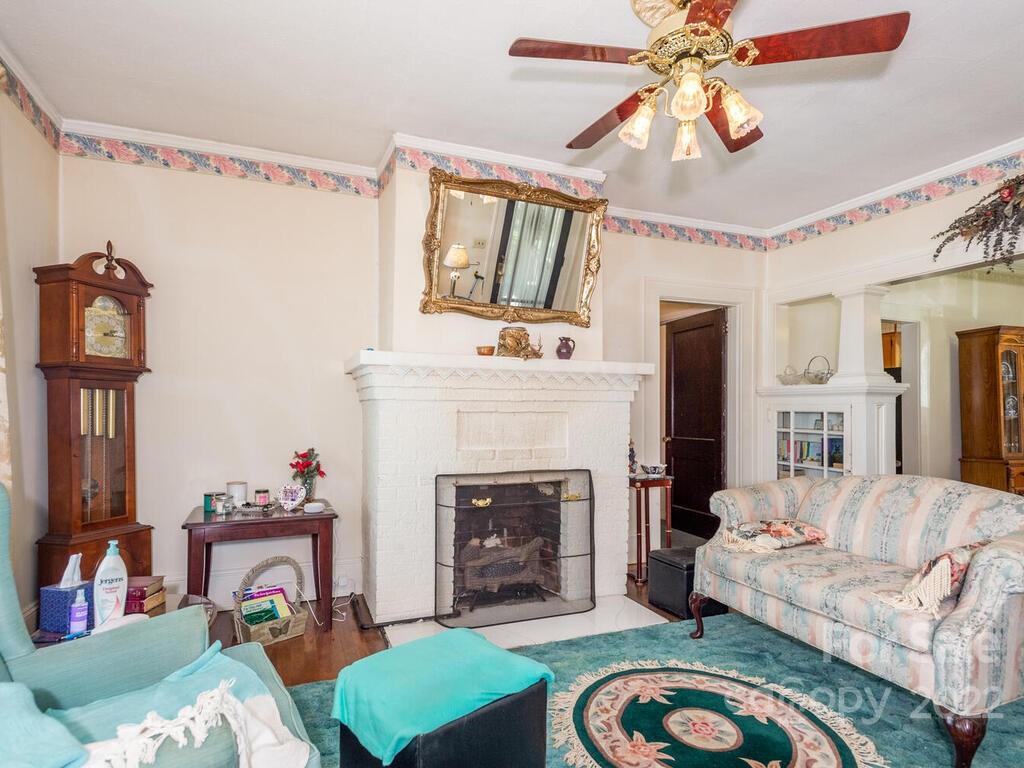 66 Trotter Place Asheville NC 28806