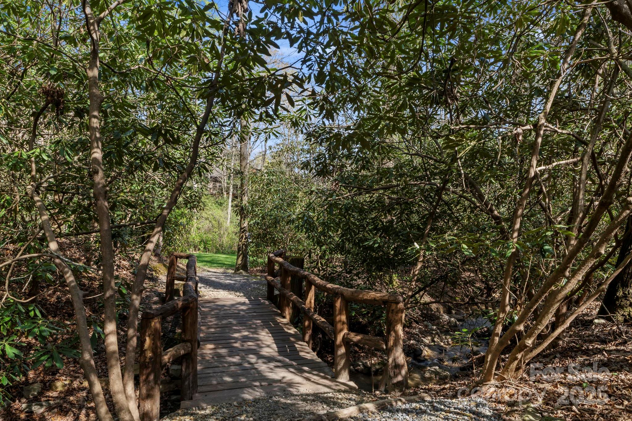 16 Sugarland Ridge Trail Fairview NC 28730