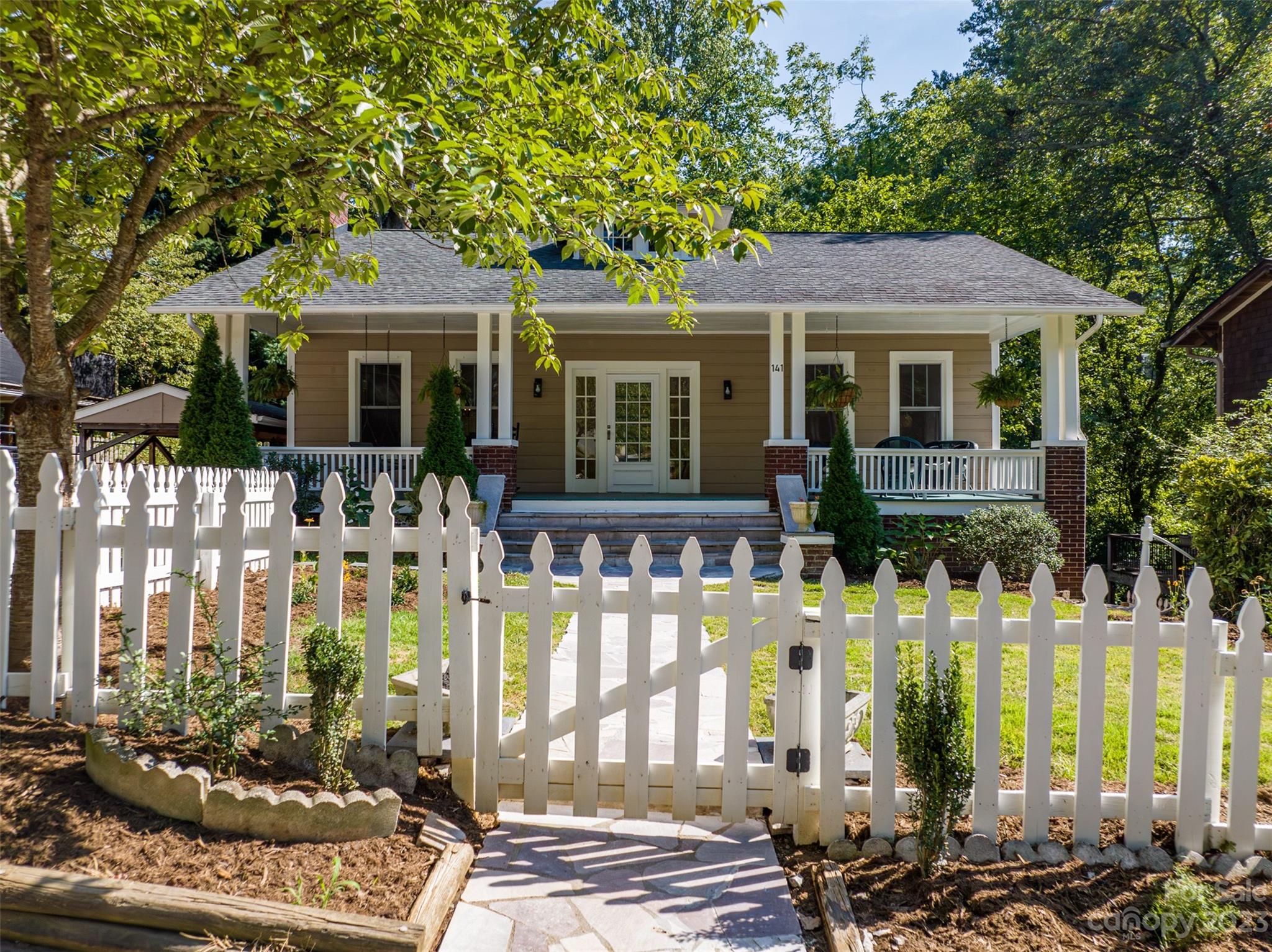 141 Coleman Avenue Asheville NC 28801
