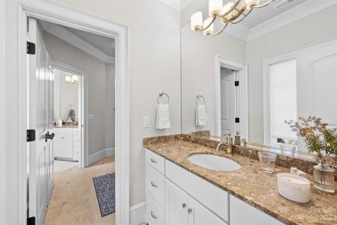 7612 Stonecroft Park Drive Charlotte NC 28226