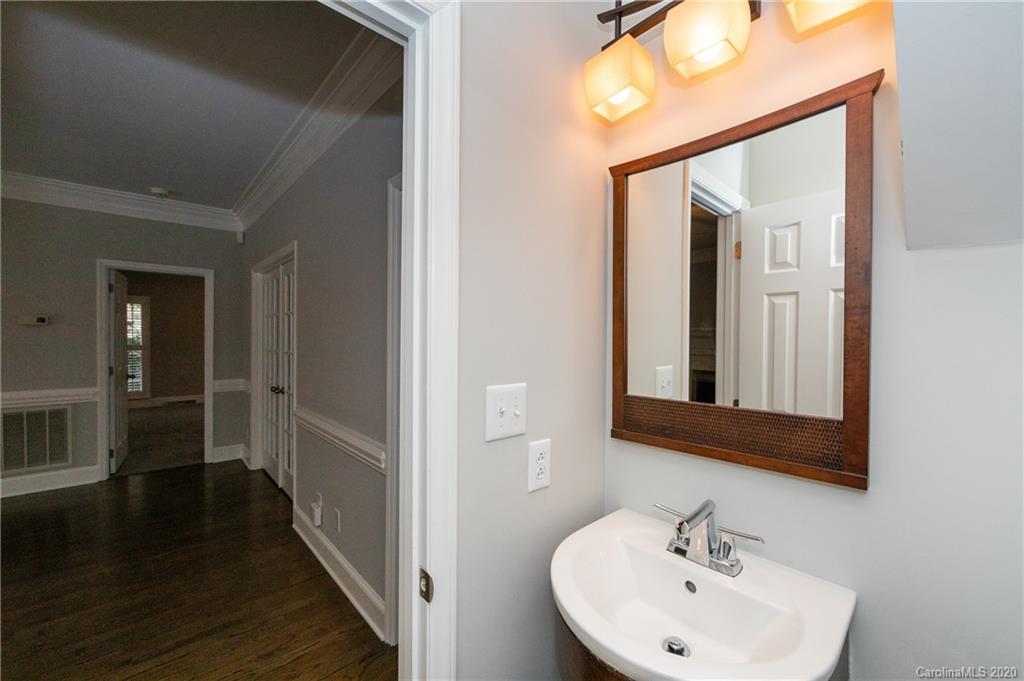 8701 Cahill Lane Charlotte NC 28277