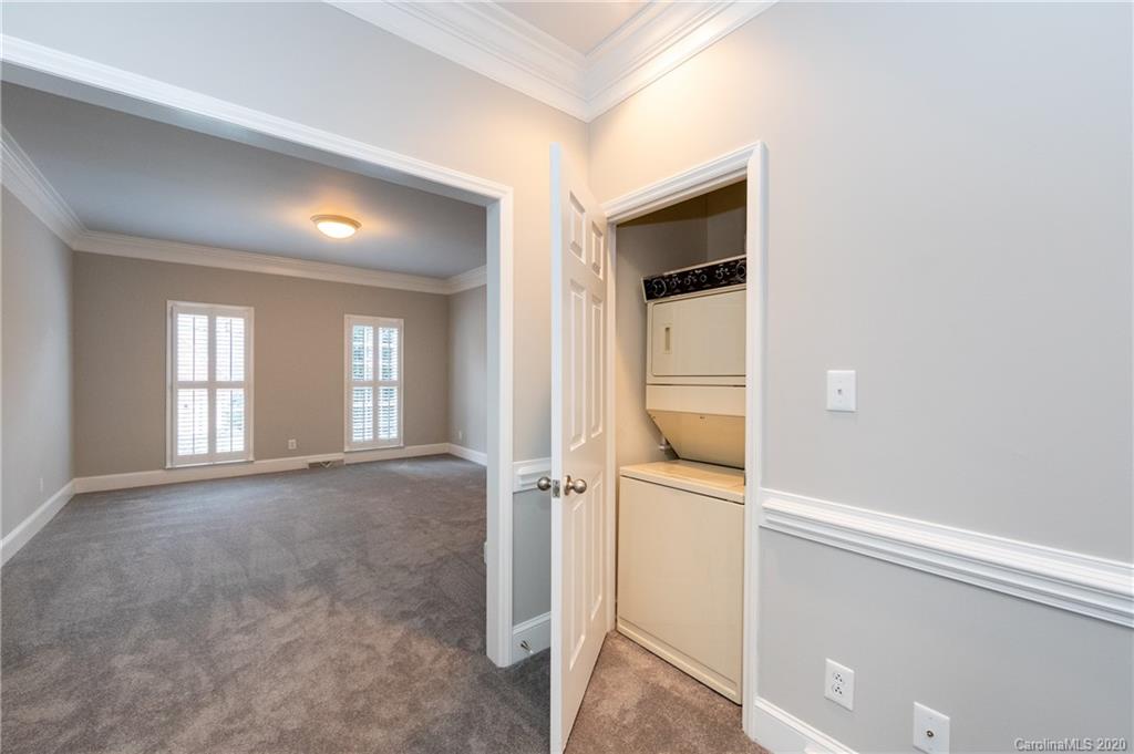 8701 Cahill Lane Charlotte NC 28277