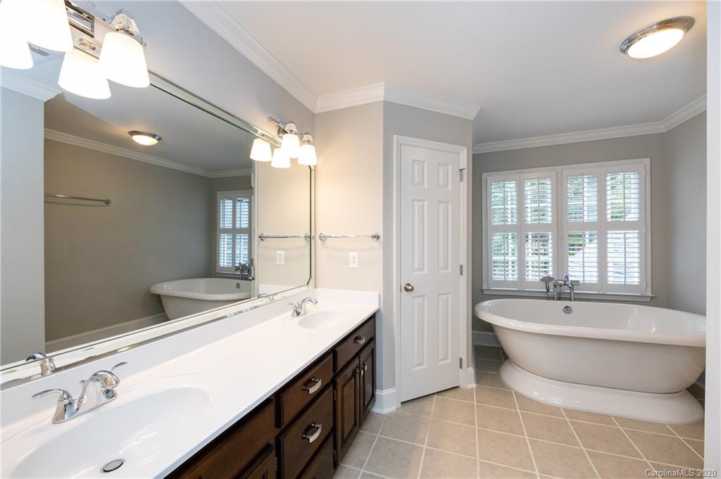 8701 Cahill Lane Charlotte NC 28277