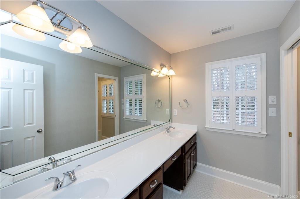 8701 Cahill Lane Charlotte NC 28277
