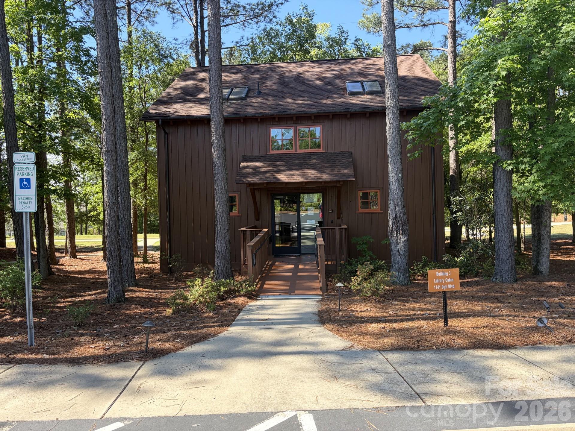 304 Picasso Trail Mount Holly NC 28120