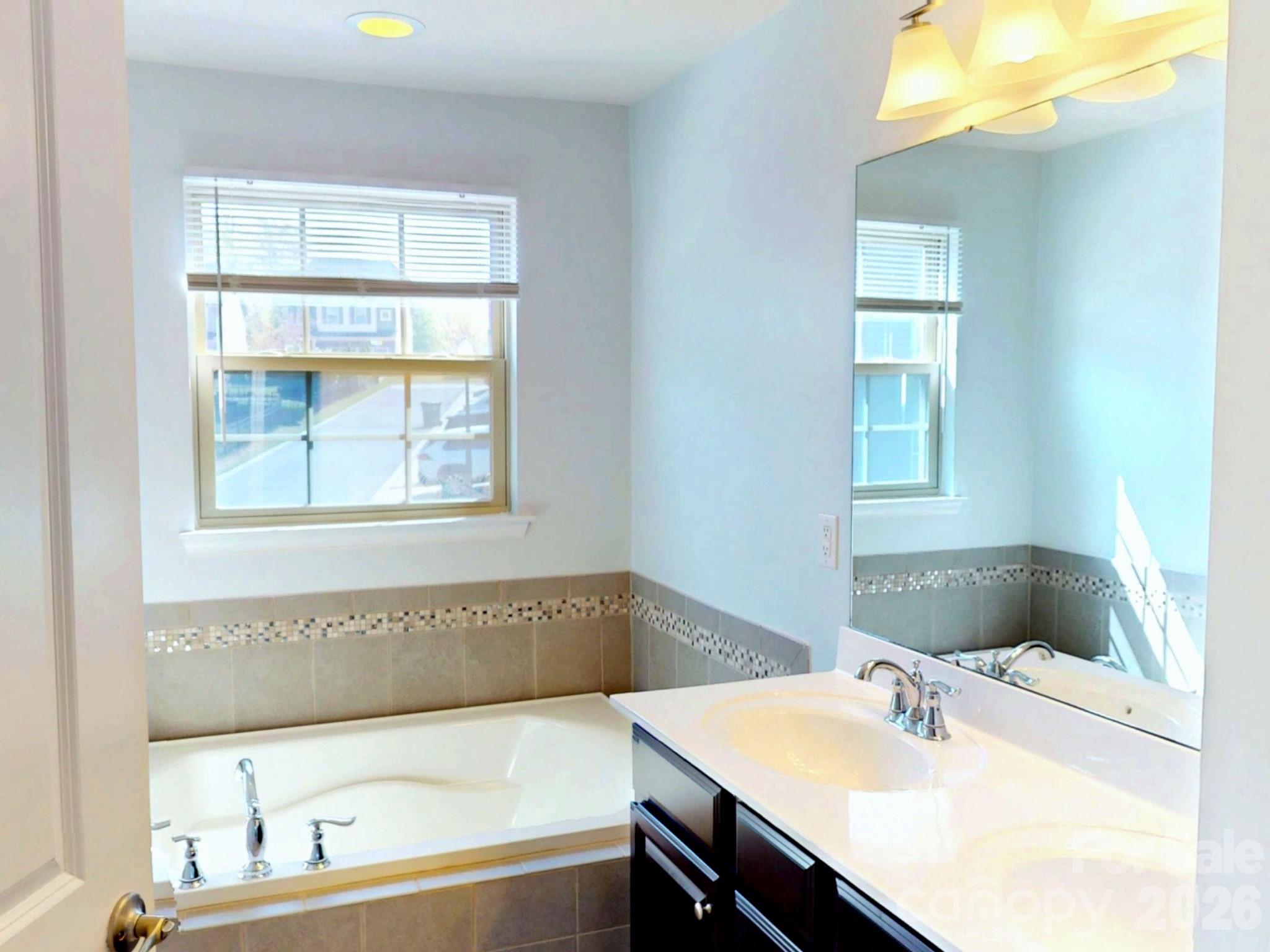 1637 Fleetwood Drive Charlotte NC 28208