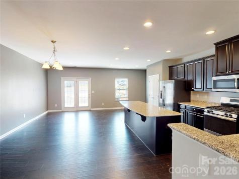 1637 Fleetwood Drive Charlotte NC 28208
