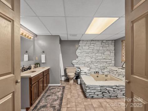 120 Whitney Drive Asheville NC 28806