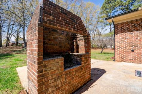 431 N Main Street Shelby NC 28152