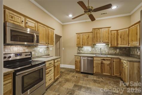 2050 Long Rifle Ridge Road Nebo NC 28761