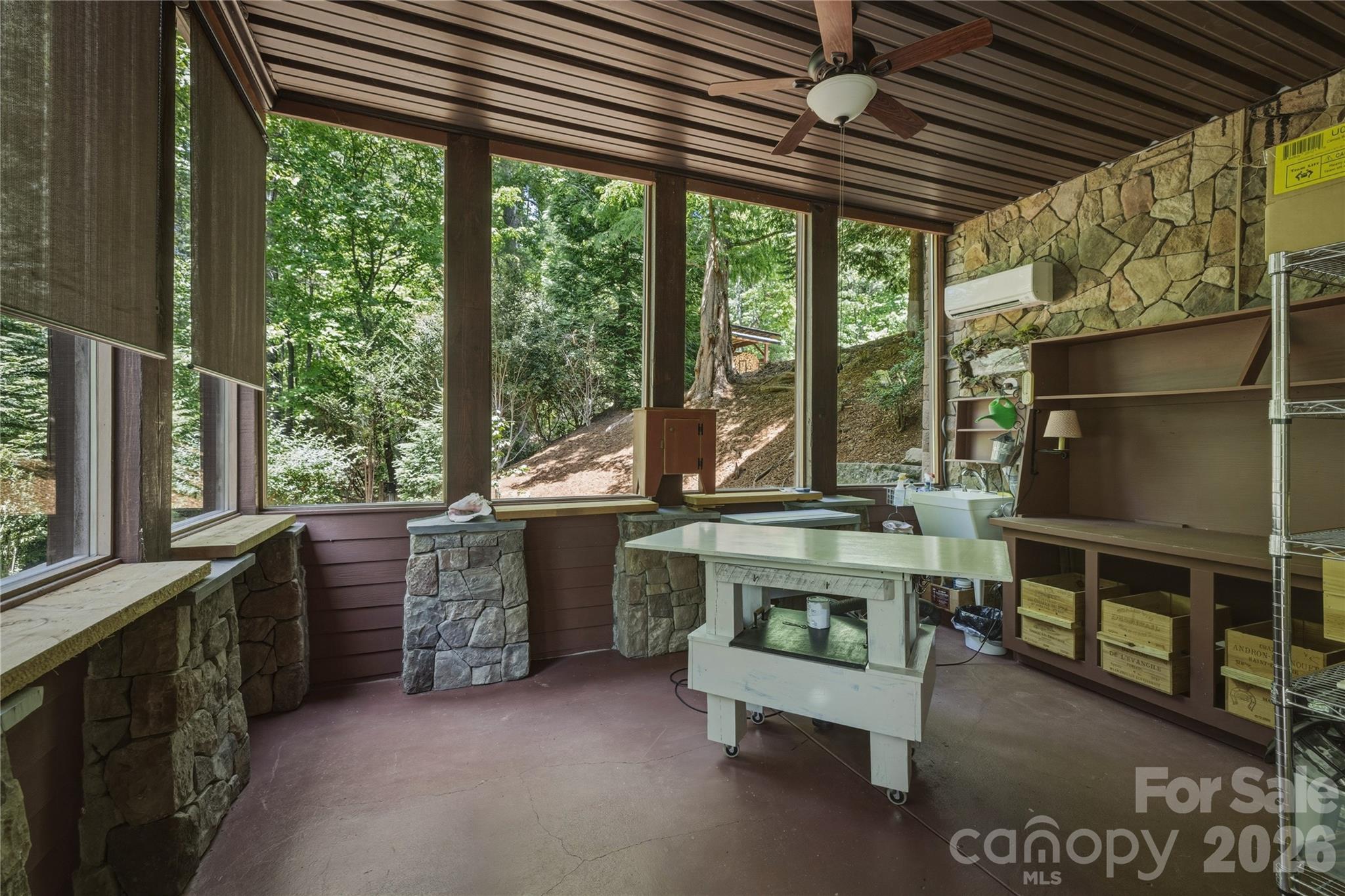 2050 Long Rifle Ridge Road Nebo NC 28761