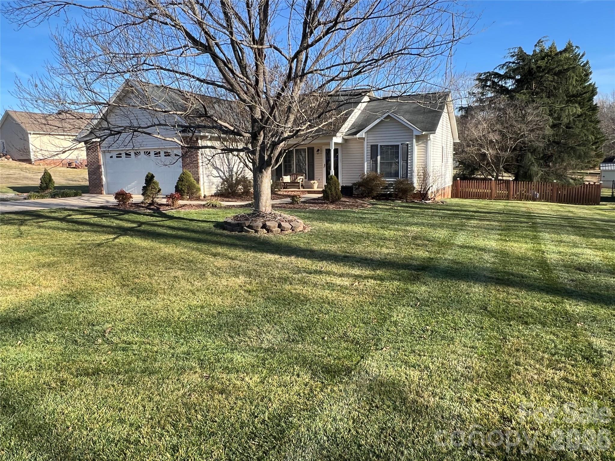 1238 Pennwood Drive Hickory NC 28602