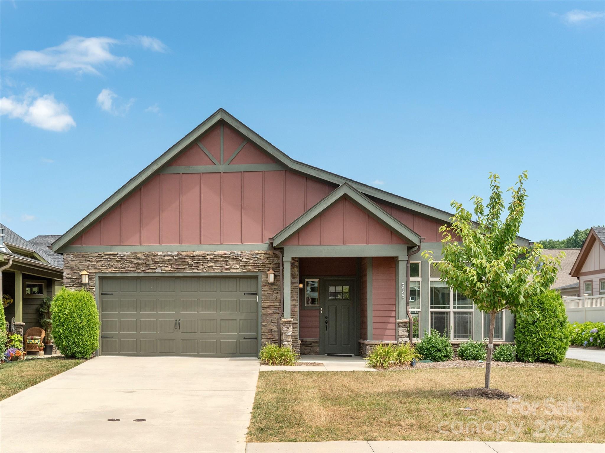 595 Summerfield Place Flat Rock NC 28731