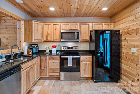 3122 Bear Paw Avenue Valdese NC 28690
